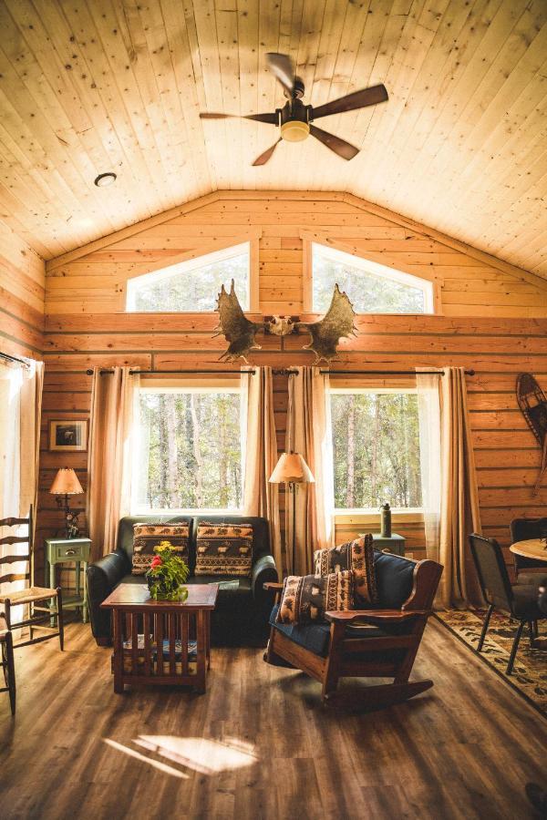Denali Wild Stay - Moose Cabin, Free Wifi, 2 private bedrooms Healy Buitenkant foto